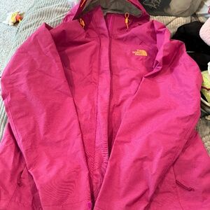 North Face Women's Alta Vista Raincoat, size L